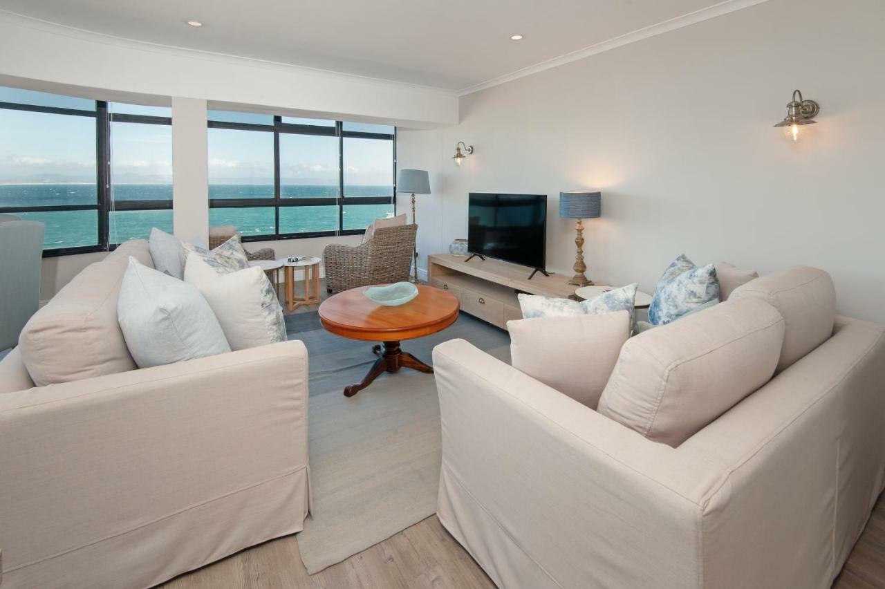 The Sun, Whales & Waves - Seafront Apartment Hermanus Exterior photo
